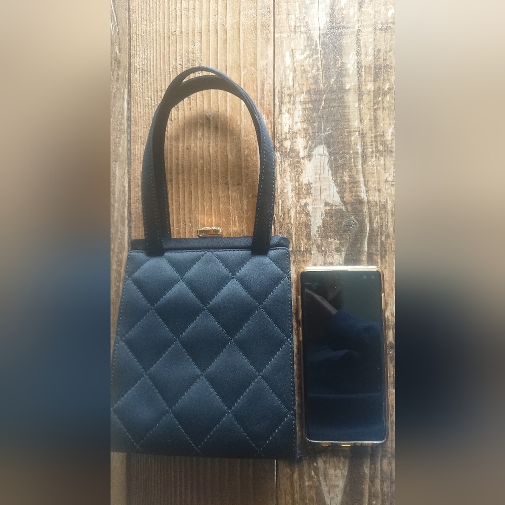 Handbag - Picture 6 of 6